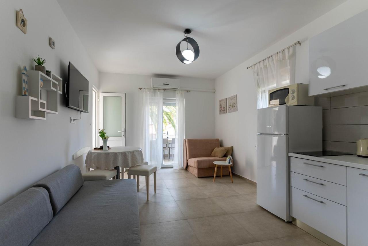 Briuni Riviera Apartment พูลา ภายนอก รูปภาพ
